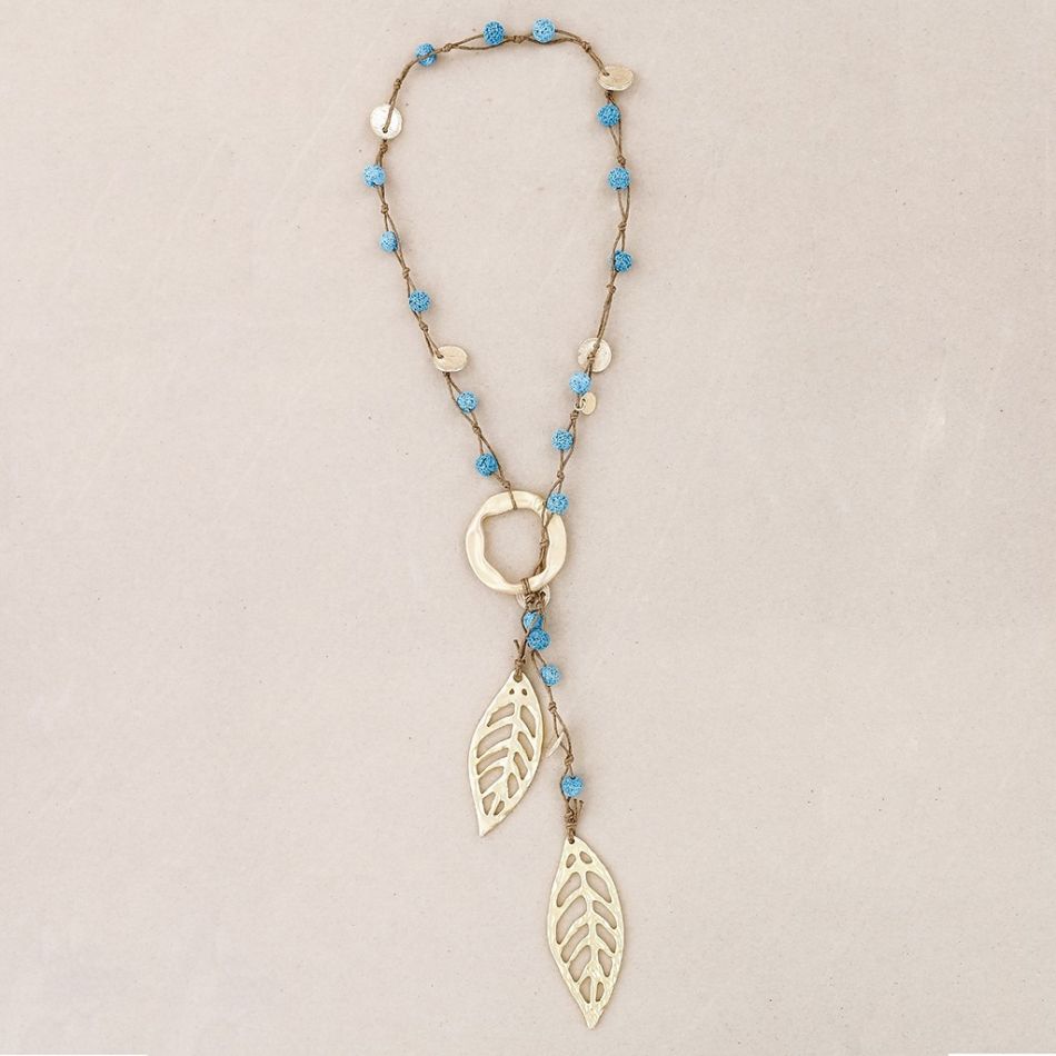 COLLAR LARGO CUENTAS LAVAS TRENZADAS COLGANTE DOBLE HOJA METAL