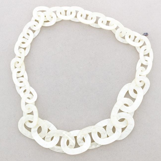 COLLAR LARGO ESLABONES RESINA