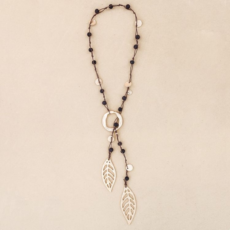 COLLAR LARGO CUENTAS LAVAS TRENZADAS COLGANTE DOBLE HOJA METAL 2