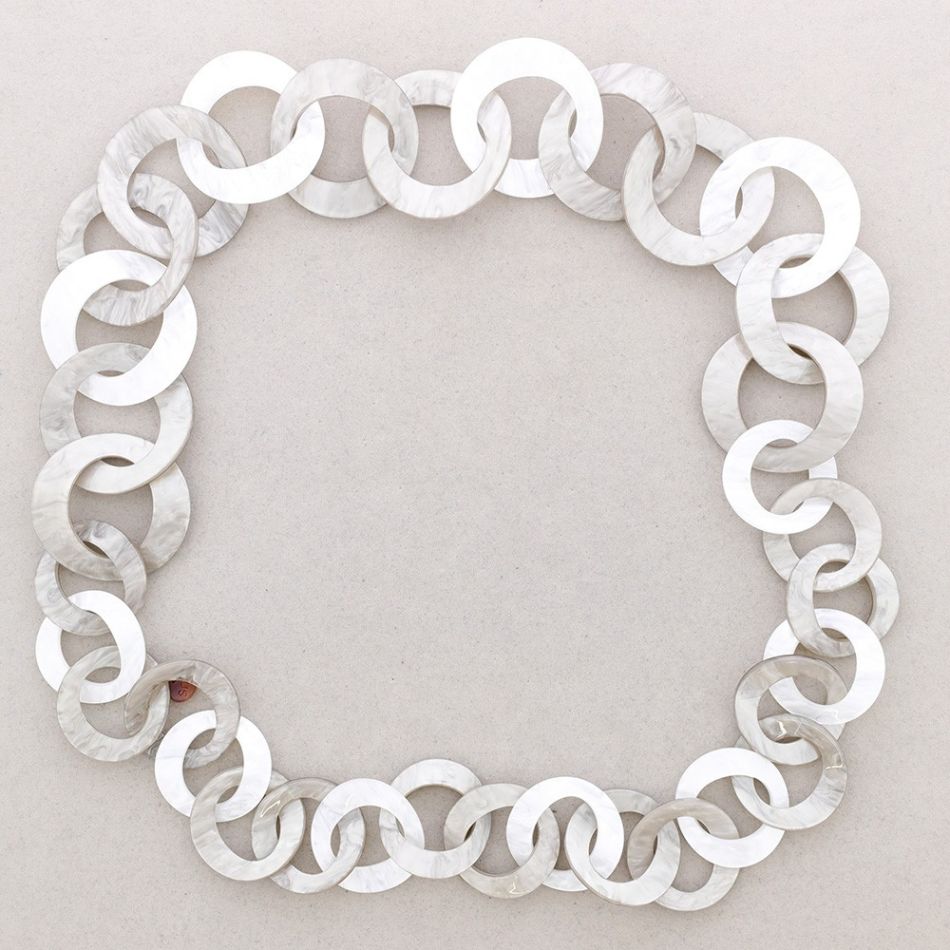 LONG RESIN LINK NECKLACE