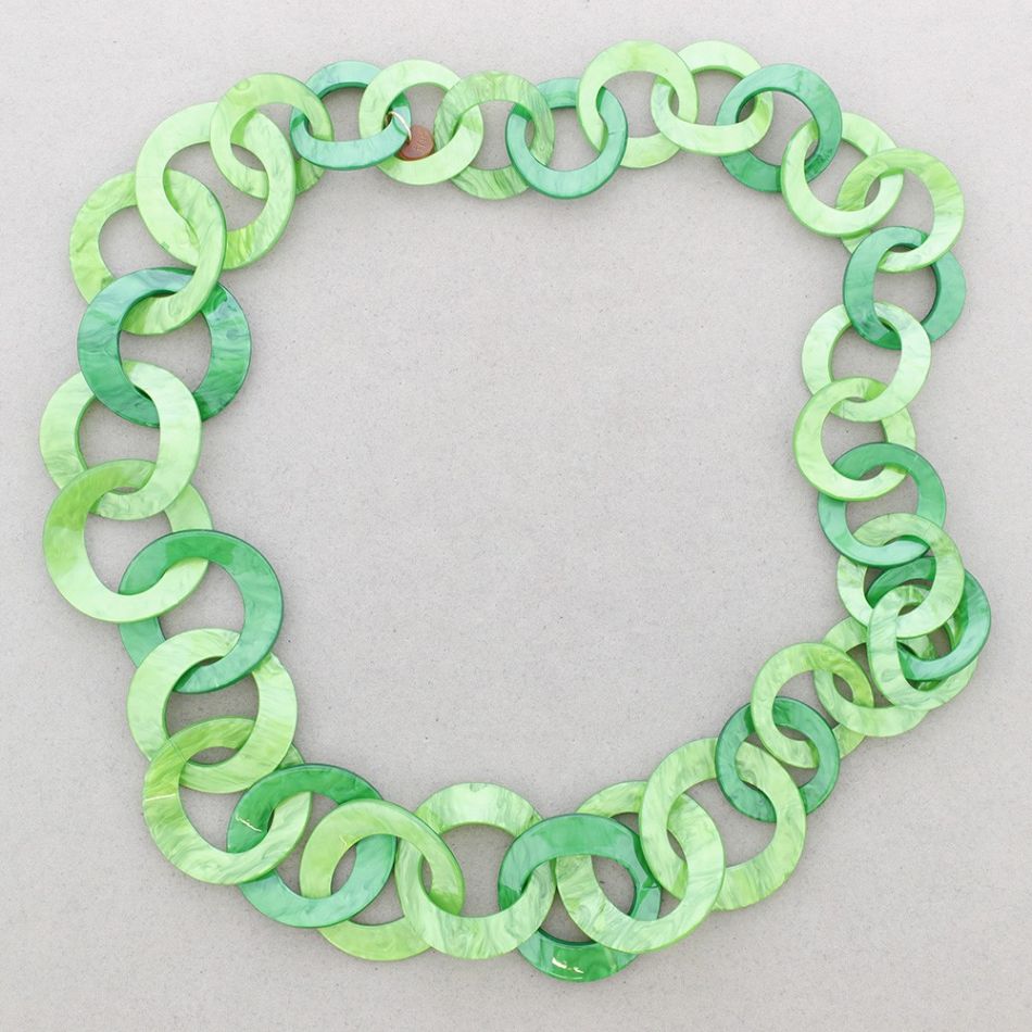 COLLAR LARGO ESLABONES RESINA