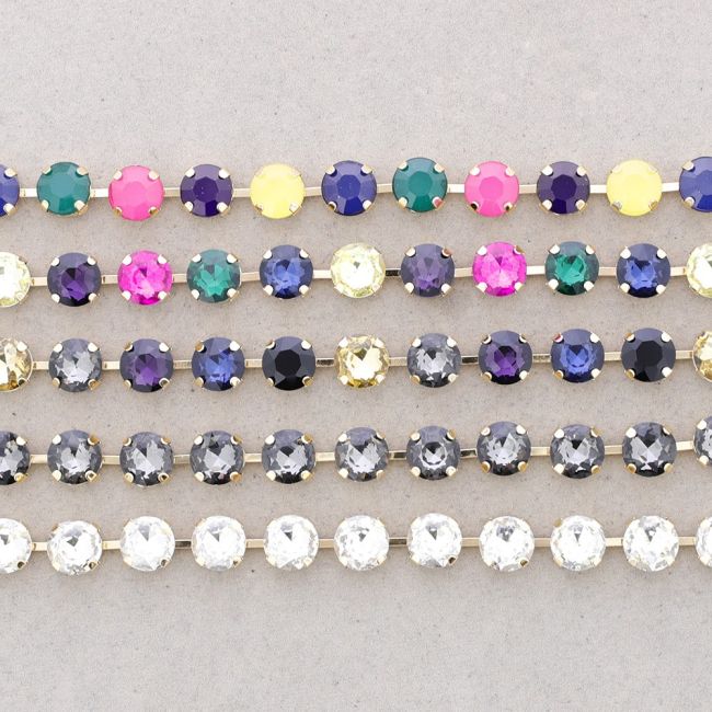 METAL NECKLACE WITH CRYSTALS