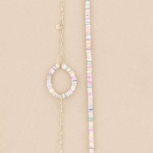 LONG NECKLACE WITH NACRE DECORATIONS