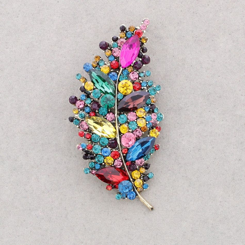 LEAF METAL CRYSTALS BROOCH