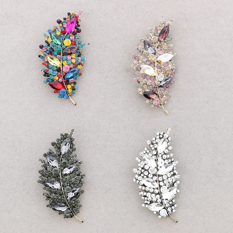 LEAF METAL CRYSTALS BROOCH