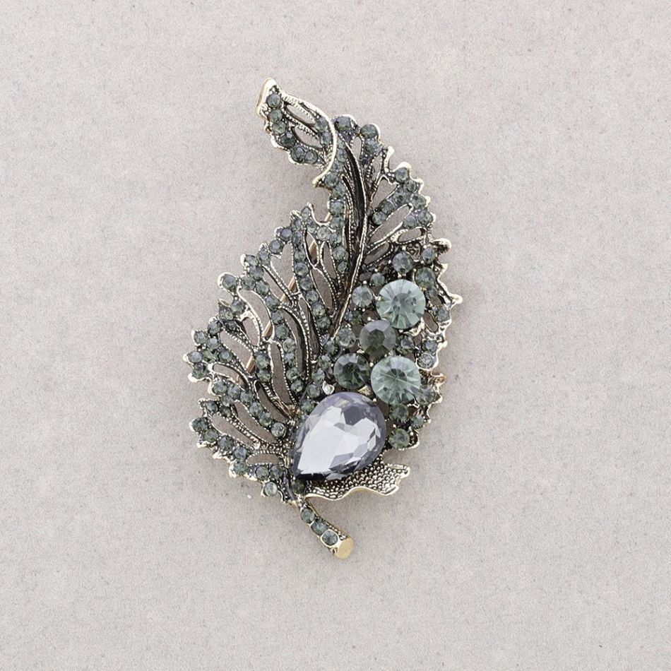 LEAF METAL CRYSTALS BROOCH