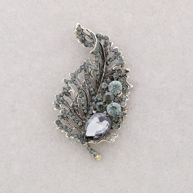LEAF METAL CRYSTALS BROOCH