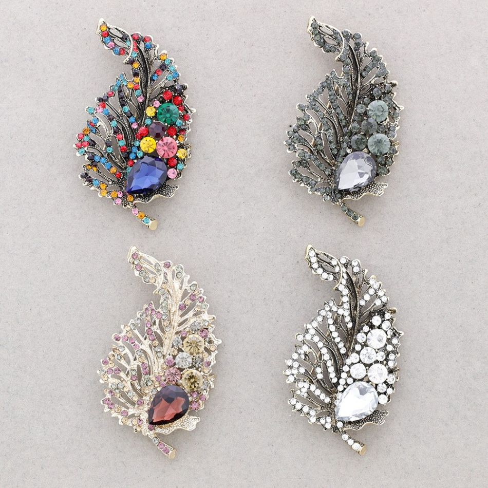 LEAF METAL CRYSTALS BROOCH
