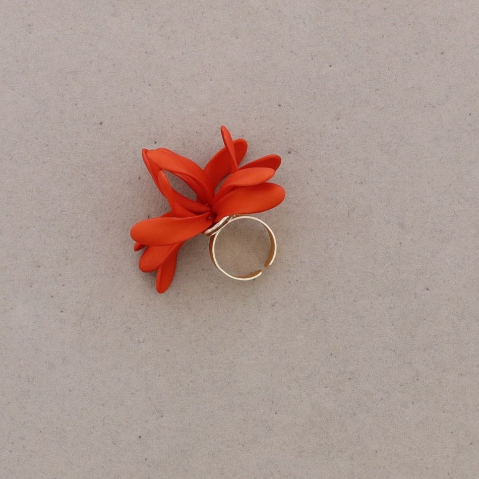 ANILLO PÉTALOS RESINA