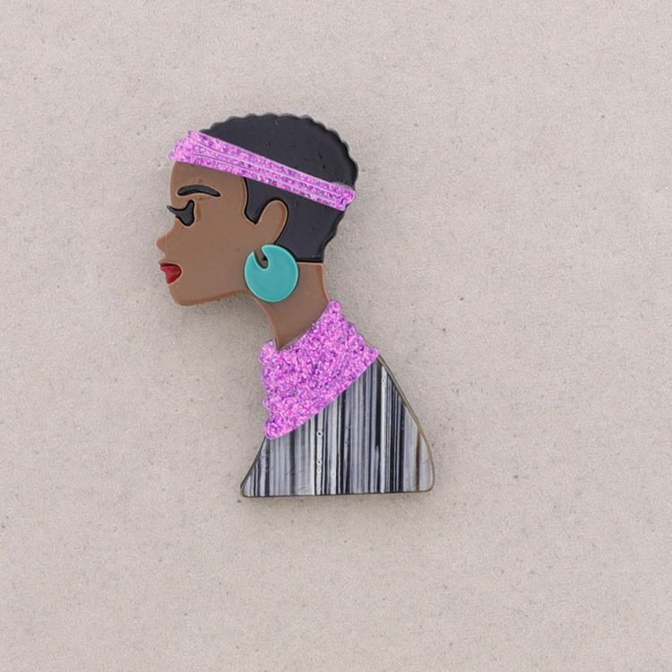 RESIN GIRL BROOCH
