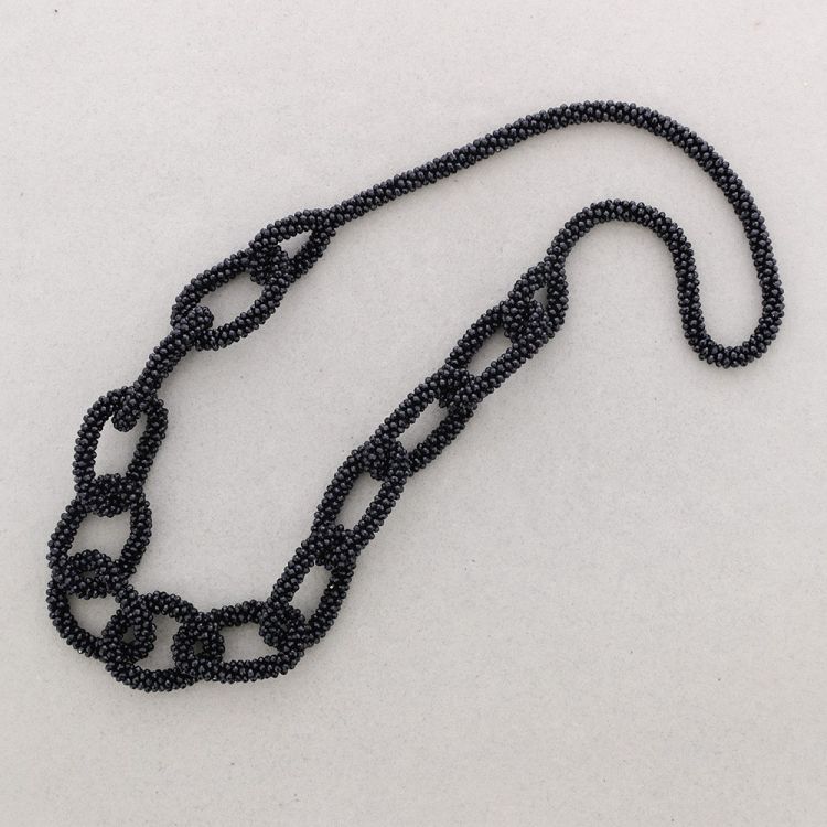 LONG NECKLACE WITH FACETED CRYSTALS LINKS