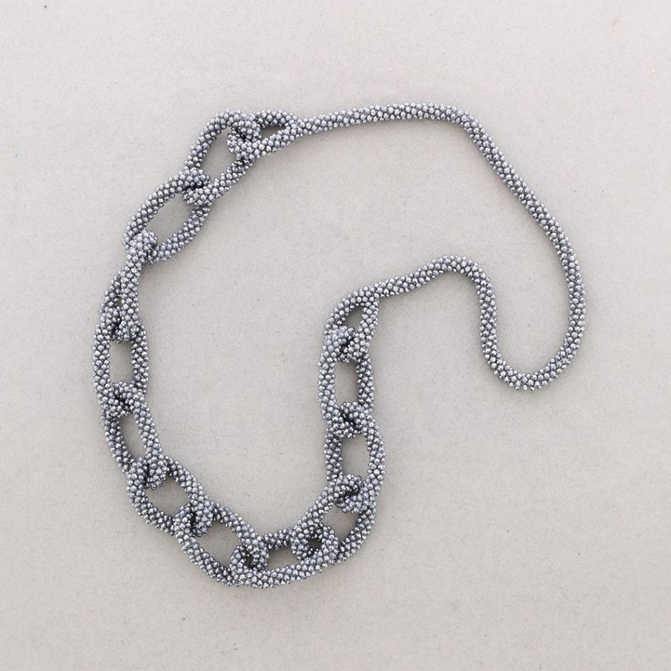 LONG NECKLACE WITH FACETED CRYSTALS LINKS