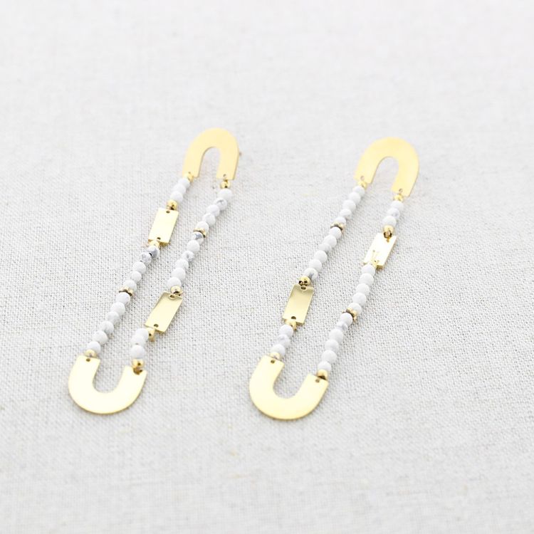LONG STEEL EARRINGS WITH CRYSTALS 2