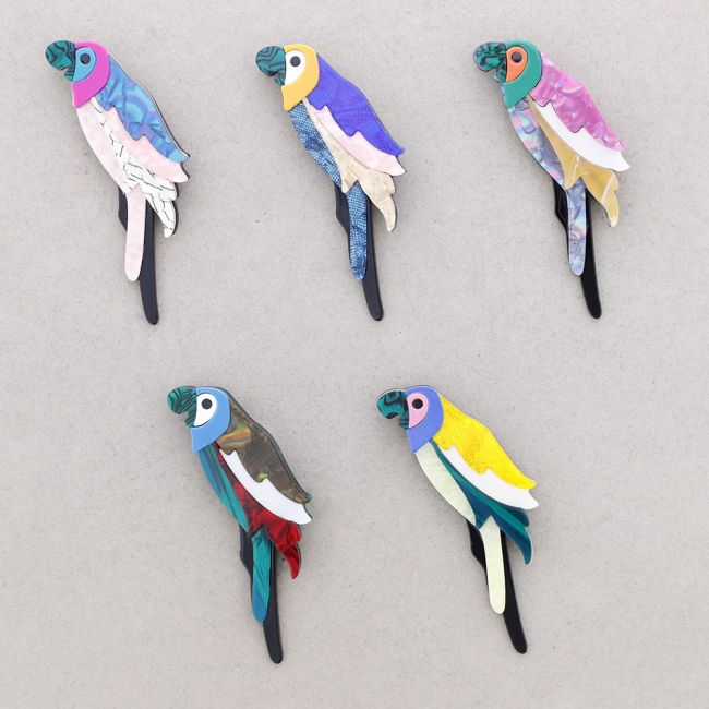 RESIN PARROT BROOCH