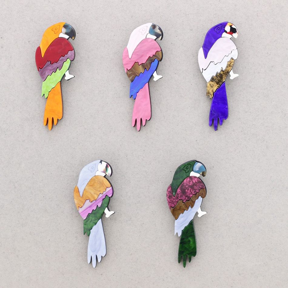 PARROT RESIN BROOCH