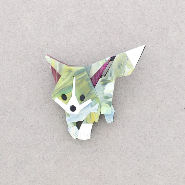 PUPPY RESIN BROOCH