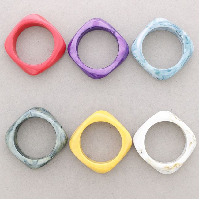 RIGID RESIN BRACELET