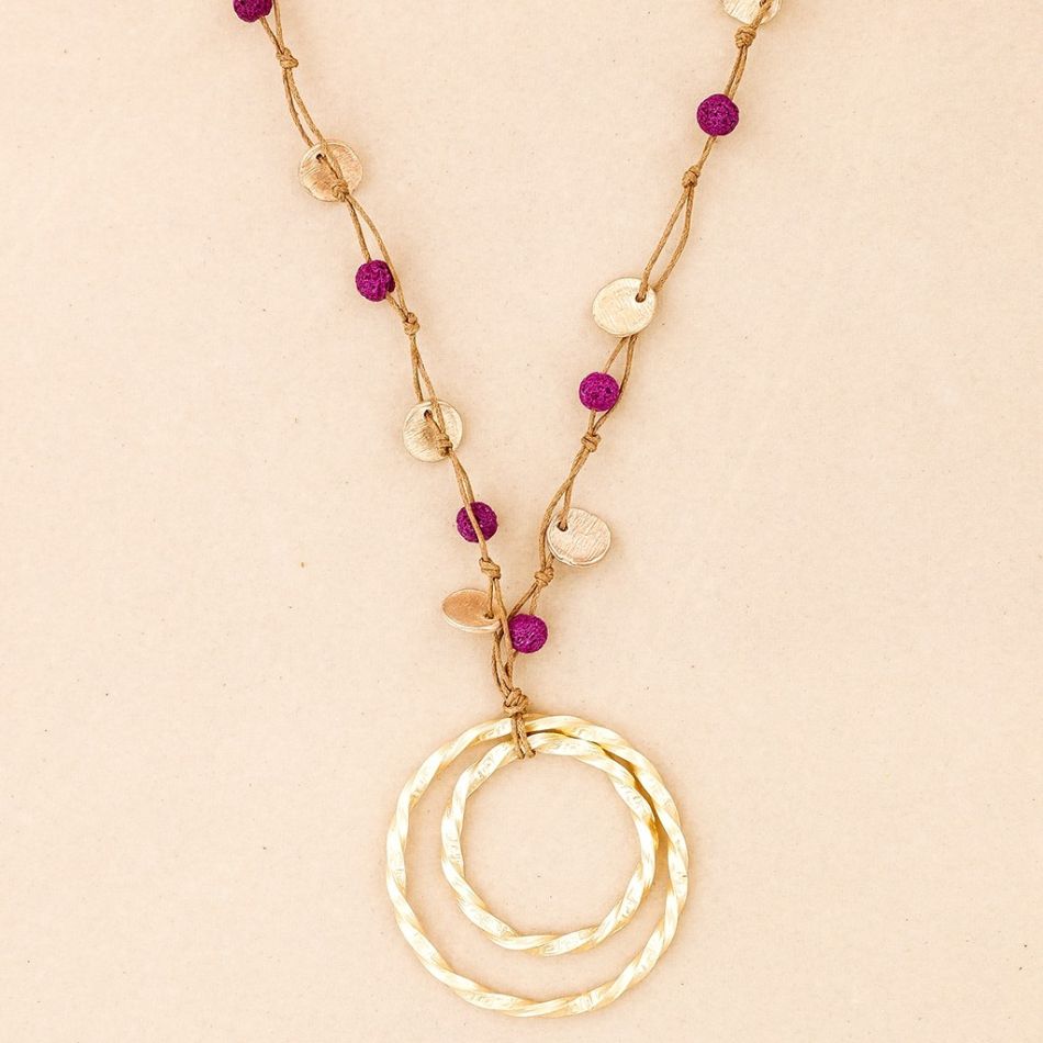 LONG METAL PENDANT NECKLACE
