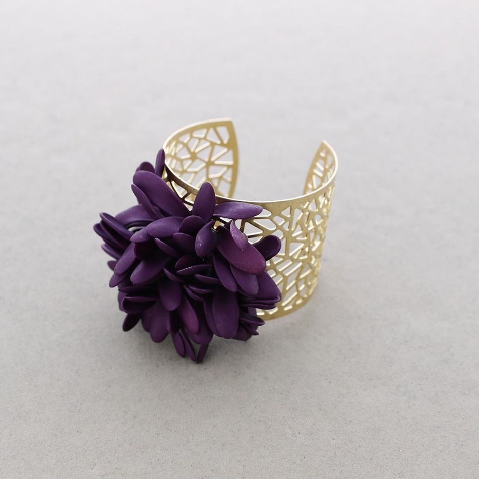PETALS ADJUSTABLE METAL BRACELET