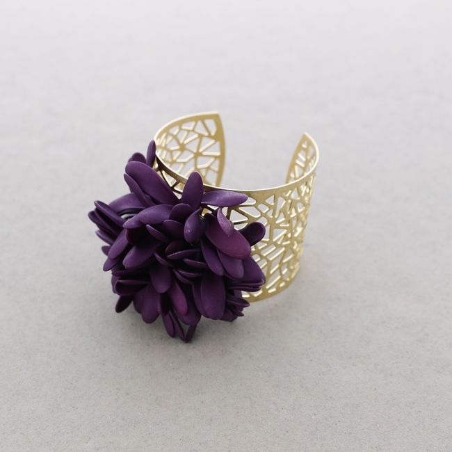 PETALS ADJUSTABLE METAL BRACELET