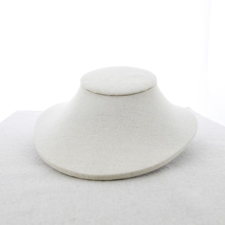 RAFFIA FABRIC BUST EXHIBITOR 23*20.5