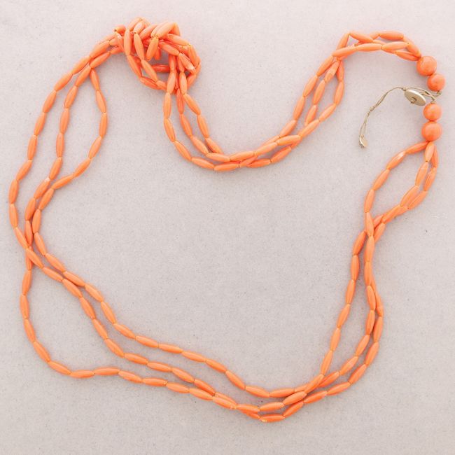 COLLAR LARGO CUENTAS RESINA