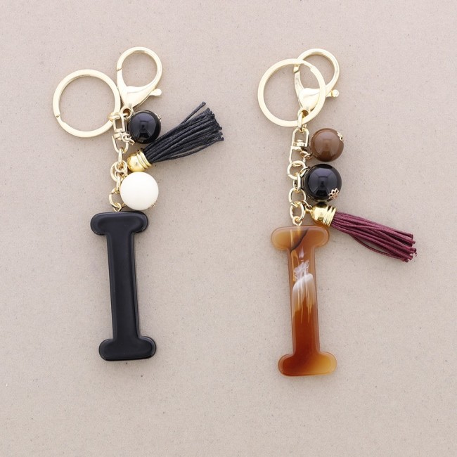 LLAVERO COLGANTE LETRA INICIAL I RESINA