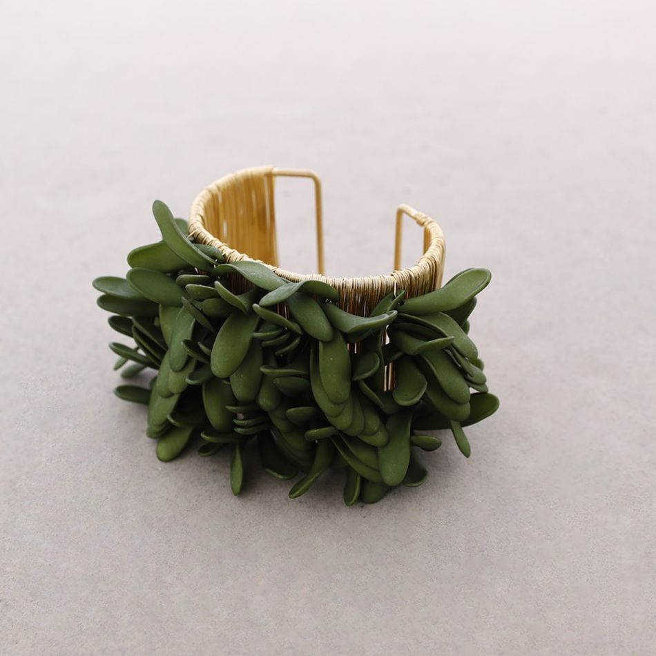 PETALS ADJUSTABLE METAL BRACELET