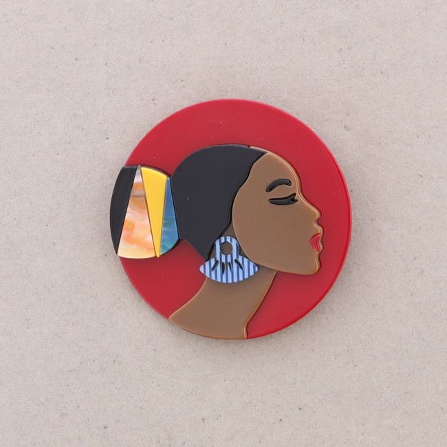 BROCHE MEDALLA RESINA CHICA