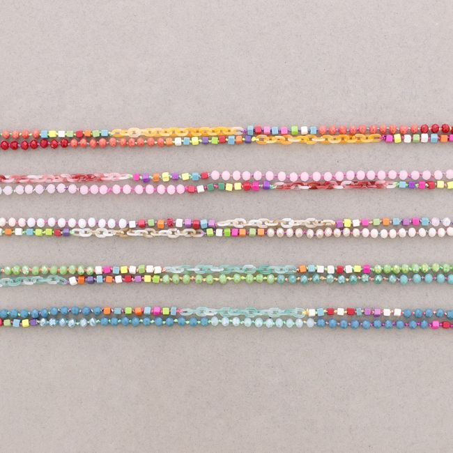 LONG NECKLACE WITH RESIN BEADS AND FACETED CRYSTALS STONES