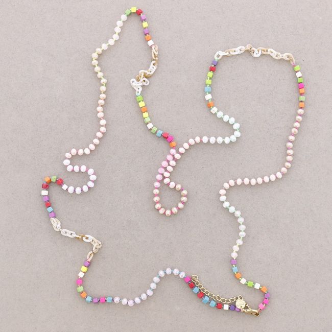 LONG NECKLACE WITH RESIN BEADS AND FACETED CRYSTALS STONES