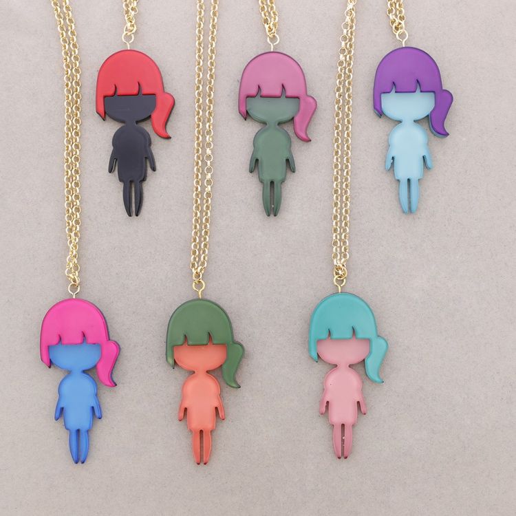 LONG DOLL PENDANT NECKLACE 2