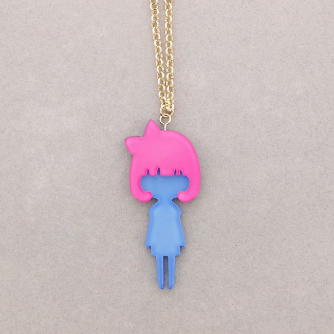 LONG DOLL PENDANT NECKLACE
