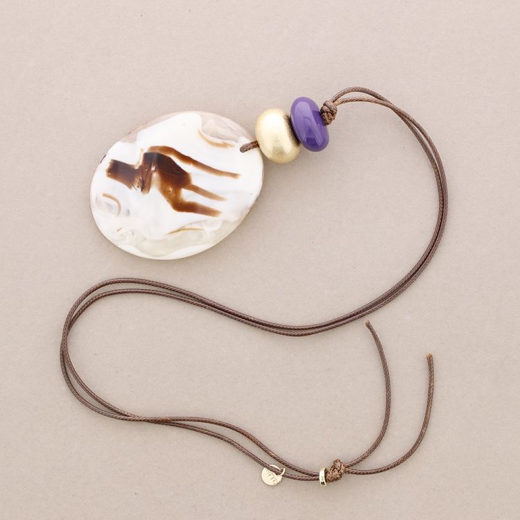 LONG RESIN MEDALLION PENDANT NECKLACE 2