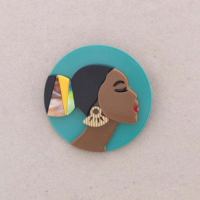 BROCHE MEDALLA RESINA CHICA