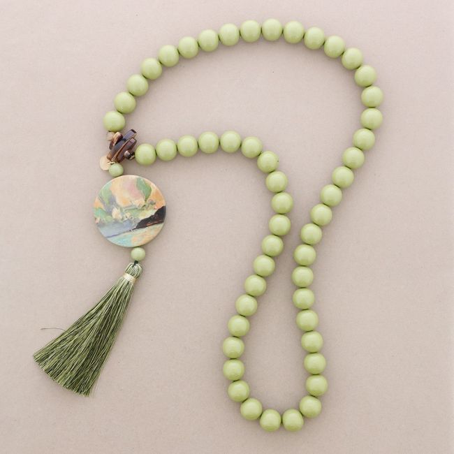 LONG NECKLACE WITH FRINGED RESIN PENDANT BALLS
