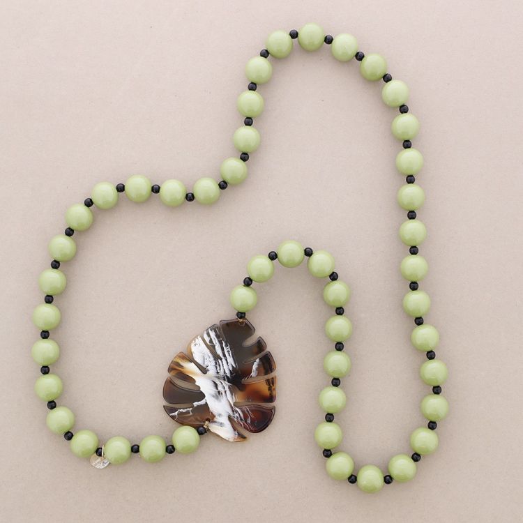 CHEESE PLANT DOUBLE LEAF BALL NECKLACE