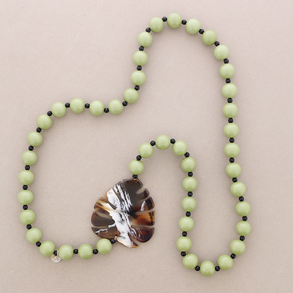 COLLAR LARGO BOLAS DOBLE HOJA COSTILLA DE ADÁN