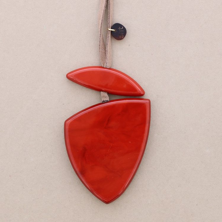 COLLAR LARGO COLGANTES RESINA 2