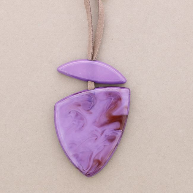 COLLAR LARGO COLGANTES RESINA