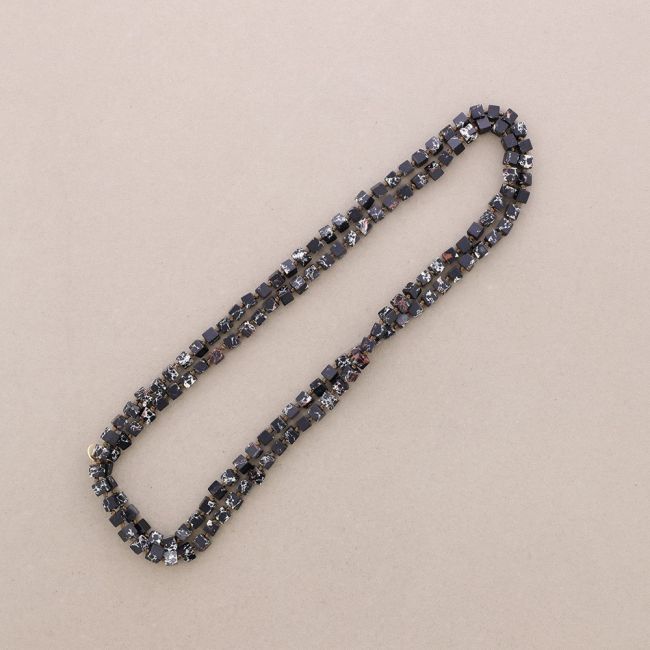 COLLAR LARGO NUDOS PIEDRAS CUADRADAS 1.2M*8MM