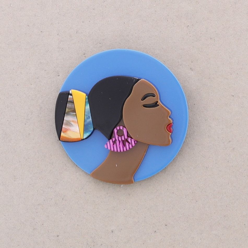 BROCHE MEDALLA RESINA CHICA