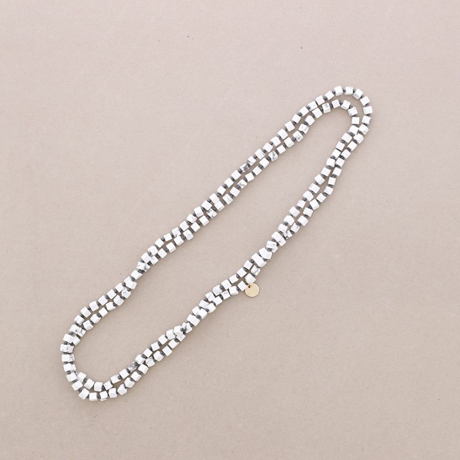 COLLAR LARGO NUDOS PIEDRAS CUADRADAS 1.2M*4MM