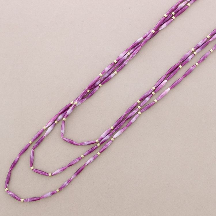 LONG NECKLACE WITH RESIN BEADS