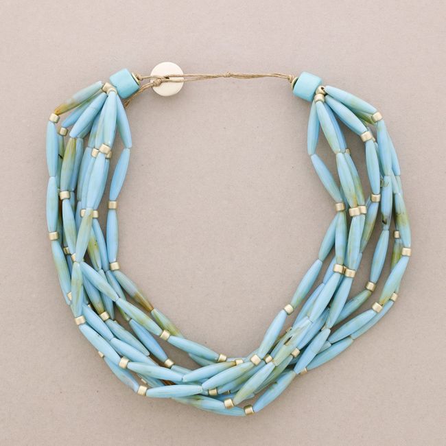 MULTI-LEVEL NECKLACE WITH RESIN BEADS