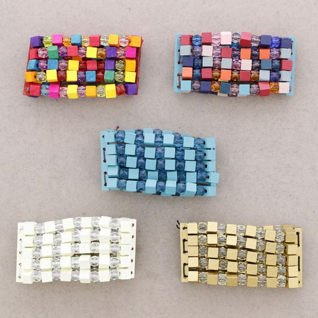 ELASTIC WOODEN ACRYLIC BEAD BRACELET