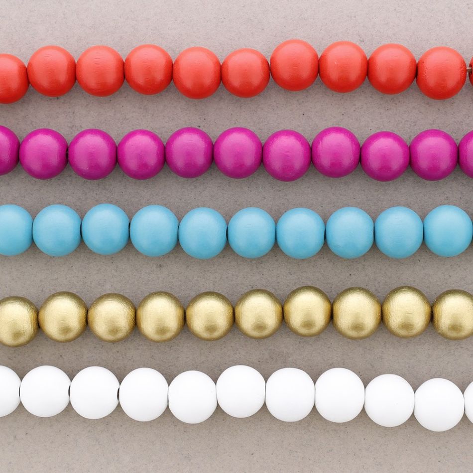 WOODEN BALLS NECKLACE