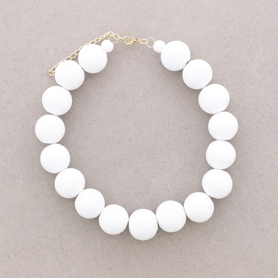 WOODEN BALLS NECKLACE
