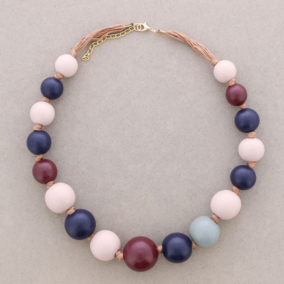 WOODEN BALLS NECKLACE