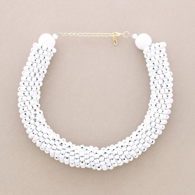 WOODEN BALLS NECKLACE
